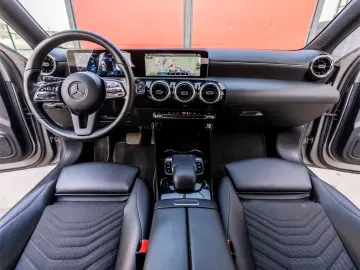 Mercedes A 180d 116 cp BUSINESS SOLUTION 7G - DCT