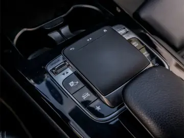 Mercedes A 180d 116 cp BUSINESS SOLUTION 7G - DCT