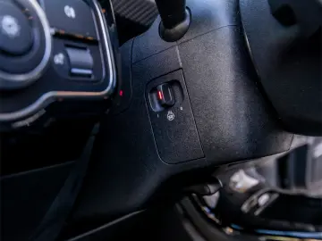 Mercedes A180 136 cp Cutie automata 7G - DCT 1.4 benzina