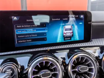 Mercedes A180 136 cp Cutie automata 7G - DCT 1.4 benzina