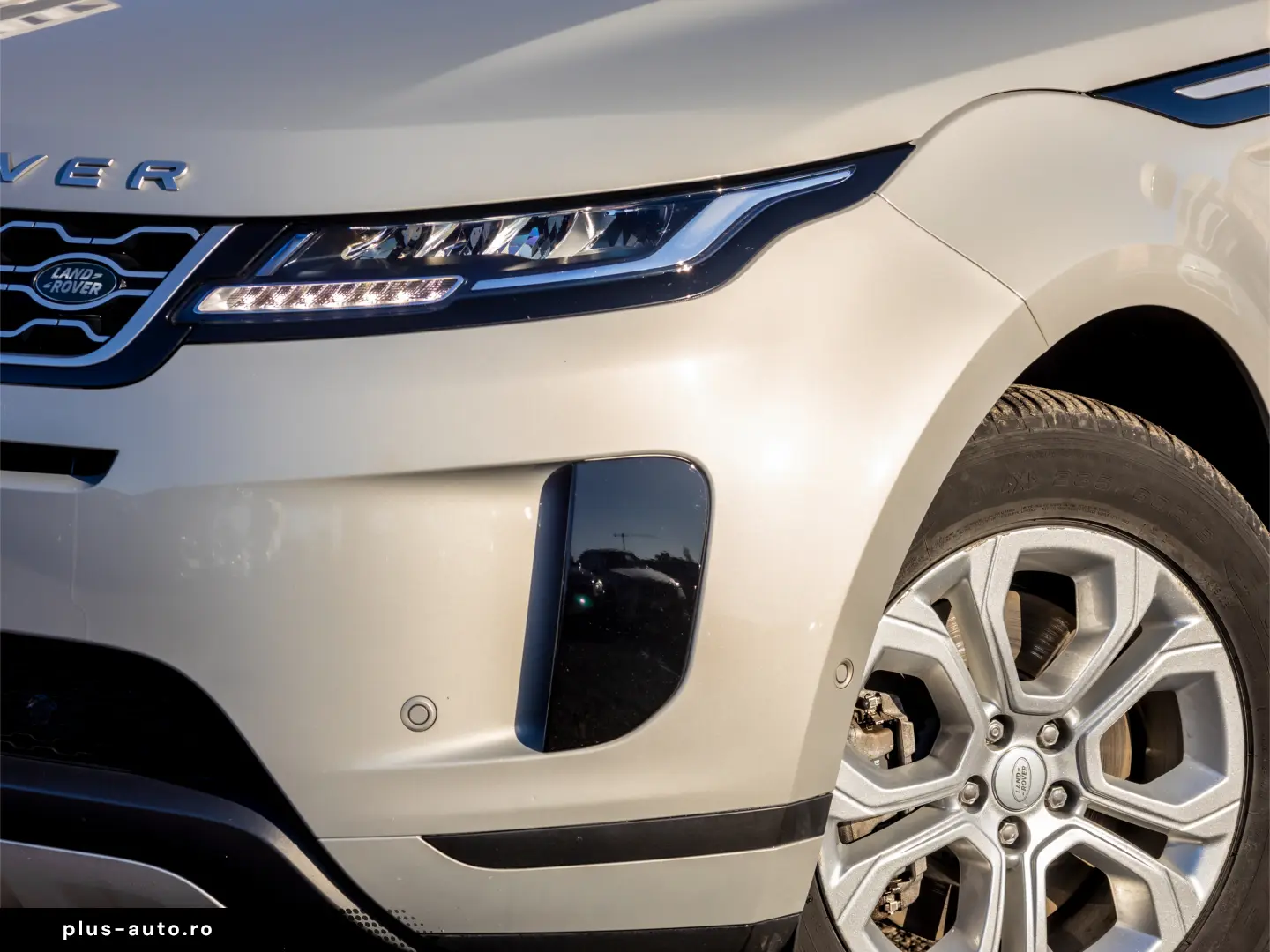 Range Rover Evoque P300 PHEV S 4x4 Plug-in Hybrid 309 cp