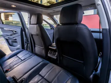 Range Rover Evoque P300 PHEV S 4x4 Plug-in Hybrid 309 cp