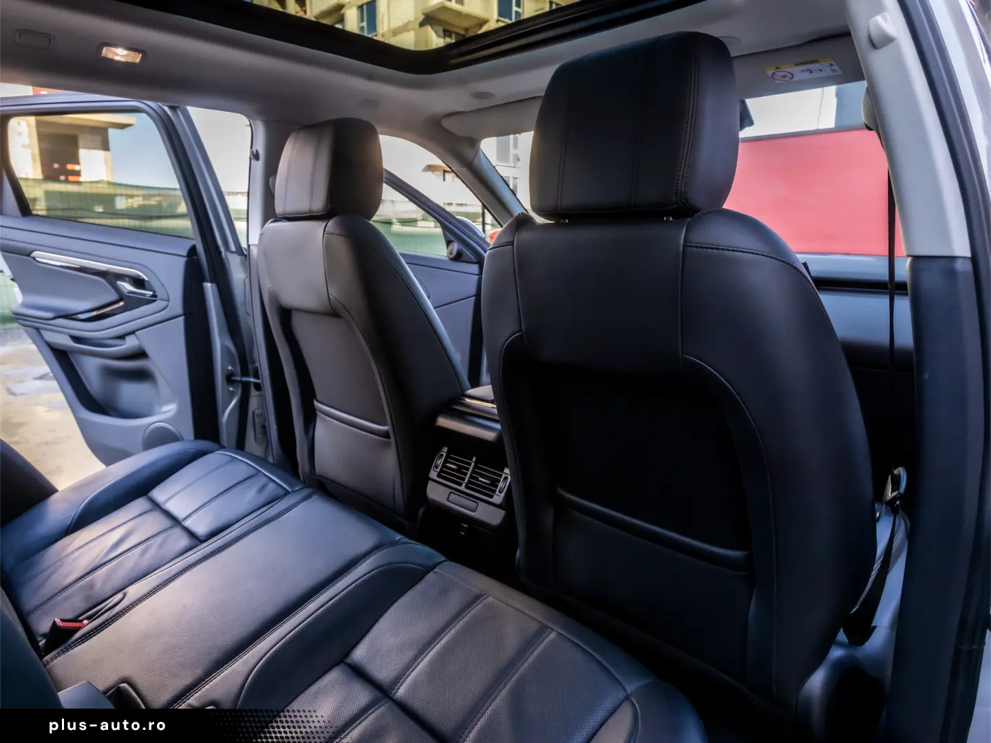 Range Rover Evoque P300 PHEV S 4x4 Plug-in Hybrid 309 cp