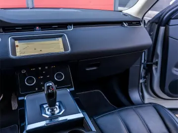 Range Rover Evoque P300 PHEV S 4x4 Plug-in Hybrid 309 cp