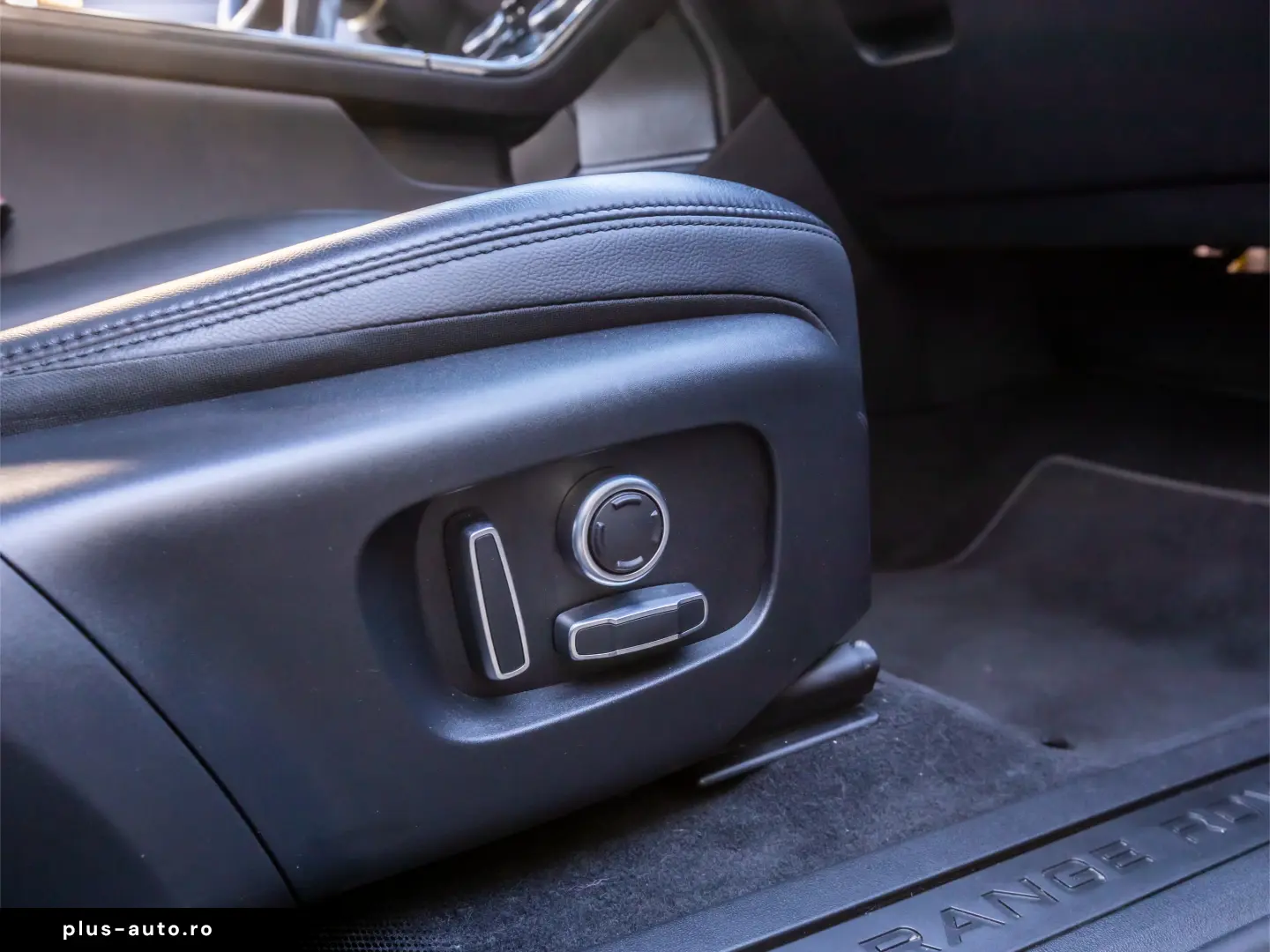 Range Rover Evoque P300 PHEV S 4x4 Plug-in Hybrid 309 cp