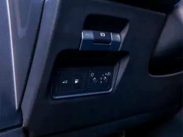 Range Rover Evoque P300 PHEV S 4x4 Plug-in Hybrid 309 cp