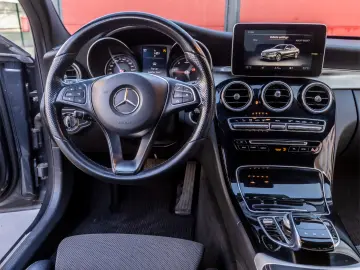 MERCEDES-BENZ C 220d BlueTEC 7G-TRONIC Avantgarde 170cp