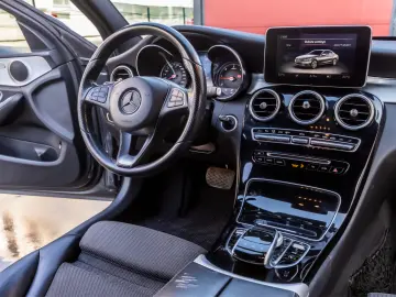 MERCEDES-BENZ C 220d BlueTEC 7G-TRONIC Avantgarde 170cp