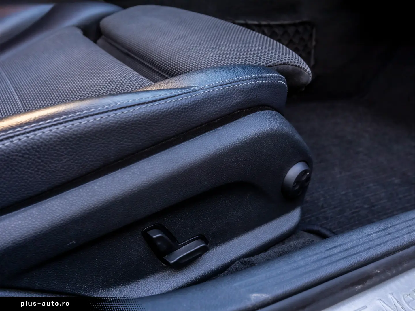 MERCEDES-BENZ C 220d BlueTEC 7G-TRONIC Avantgarde 170cp