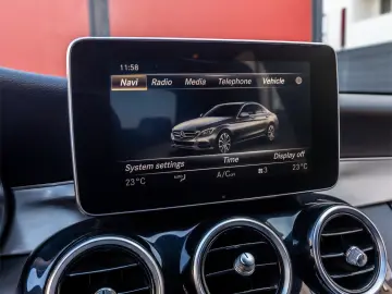 MERCEDES-BENZ C 220d BlueTEC 7G-TRONIC Avantgarde 170cp