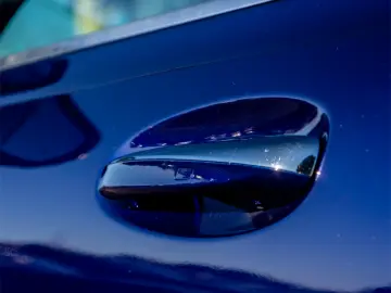 MERCEDES-BENZ GLB 200 4MATIC AMG Line 163CP 8G-DCT 2022