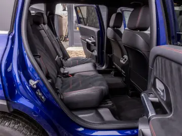 MERCEDES-BENZ GLB 200 4MATIC AMG Line 163CP 8G-DCT 2022