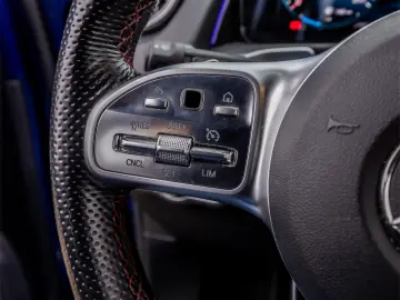 MERCEDES-BENZ GLB 200 4MATIC AMG Line 163CP 8G-DCT 2022