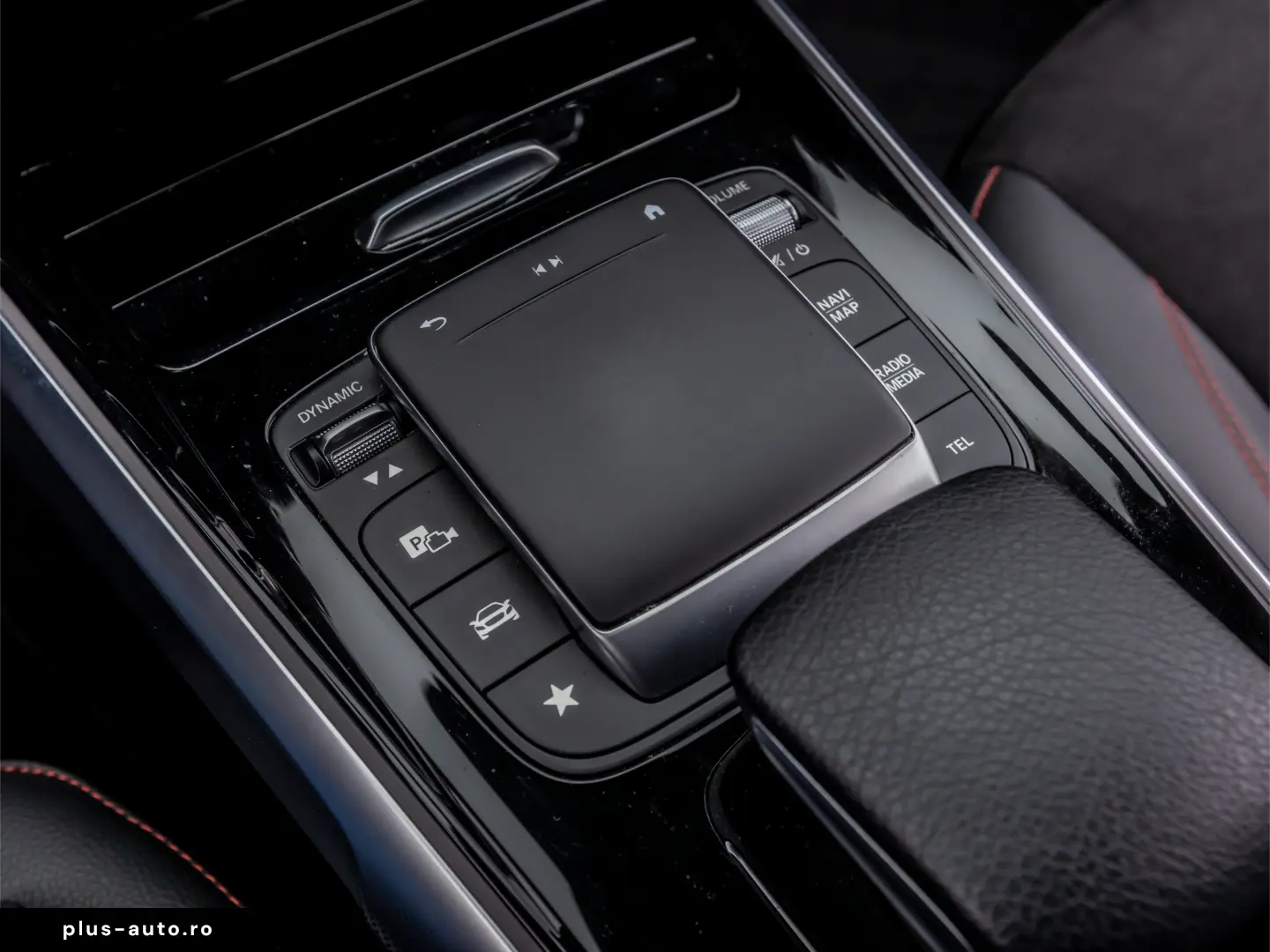 MERCEDES-BENZ GLB 200 4MATIC AMG Line 163CP 8G-DCT 2022