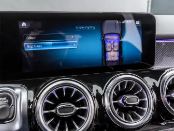 MERCEDES-BENZ GLB 200 4MATIC AMG Line 163CP 8G-DCT 2022