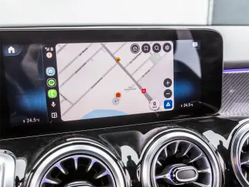 MERCEDES-BENZ GLB 200 4MATIC AMG Line 163CP 8G-DCT 2022