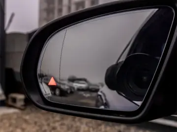 MERCEDES-BENZ GLB 200 4MATIC AMG Line 163CP 8G-DCT 2022