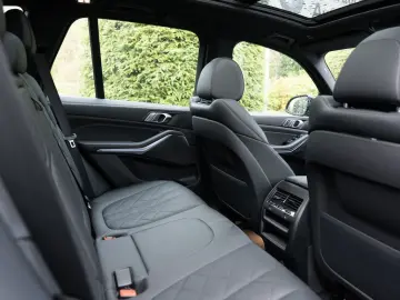 BMW X5 xDrive 40d M-Sport PANO HUD 360  LASER LED