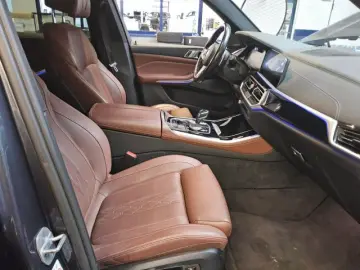 BMW X5 xDrive 40d M Sport LED Nav PANO LEDER HUD AHK