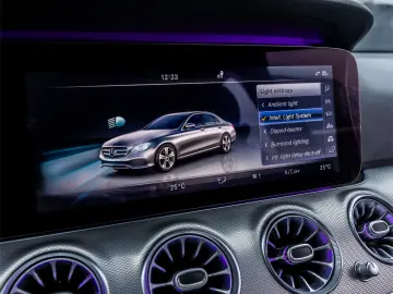 MERCEDES-BENZ E 220 D    4MATIC    194 cp    Avantgarde