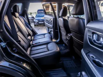 Nissan X-Trail Tekna Xtronic Automata 1.6 dCi 130cp