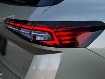 SKODA SUPERB COMBI L&K 4x4 SUITE VOLL GARANTIE-06 2029