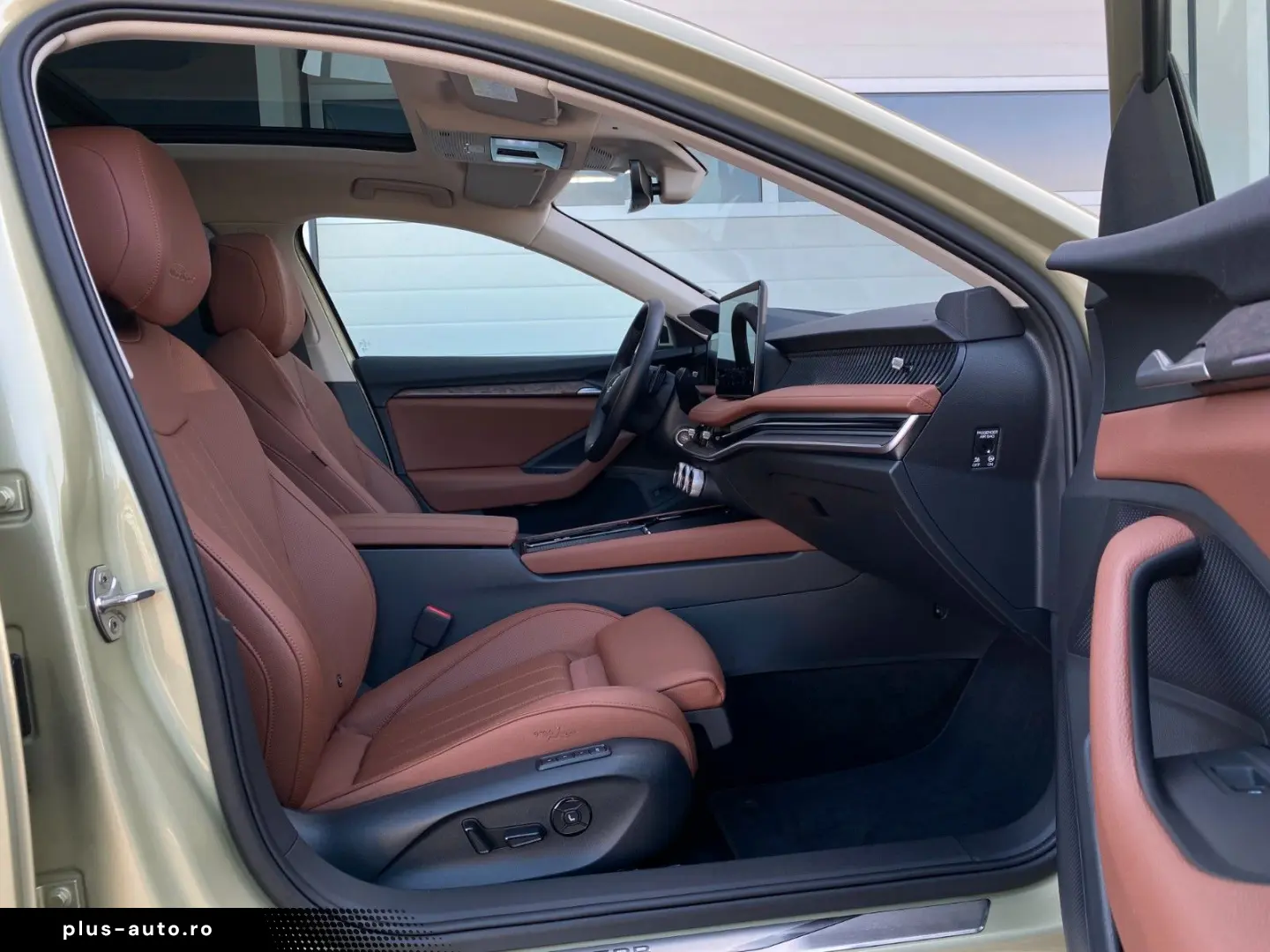 SKODA SUPERB COMBI L&K 4x4 SUITE VOLL GARANTIE-06 2029