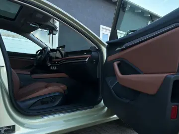 SKODA SUPERB COMBI L&K 4x4 SUITE VOLL GARANTIE-06 2029