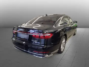 AUDI A8 Lang 50TDI Navi LED HuD Luftfederung Panorama