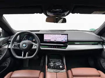 BMW 540d xDrive M-Sport Pano StHz DA-Pro PA  B&W 20