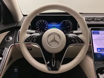 MERCEDES-BENZ S 580e 4M Massage Pano Airmatic  Burmester