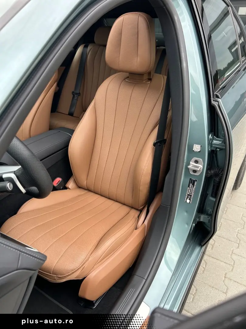 MERCEDES-BENZ E450d 4M AMG Night Premium -HUD-Pano-Softcl