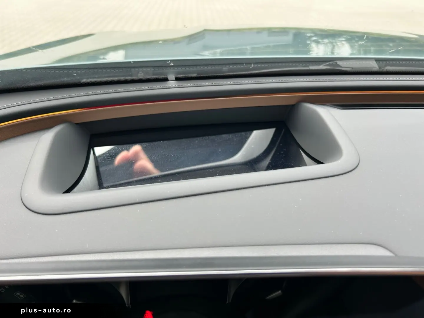 MERCEDES-BENZ E450d 4M AMG Night Premium -HUD-Pano-Softcl