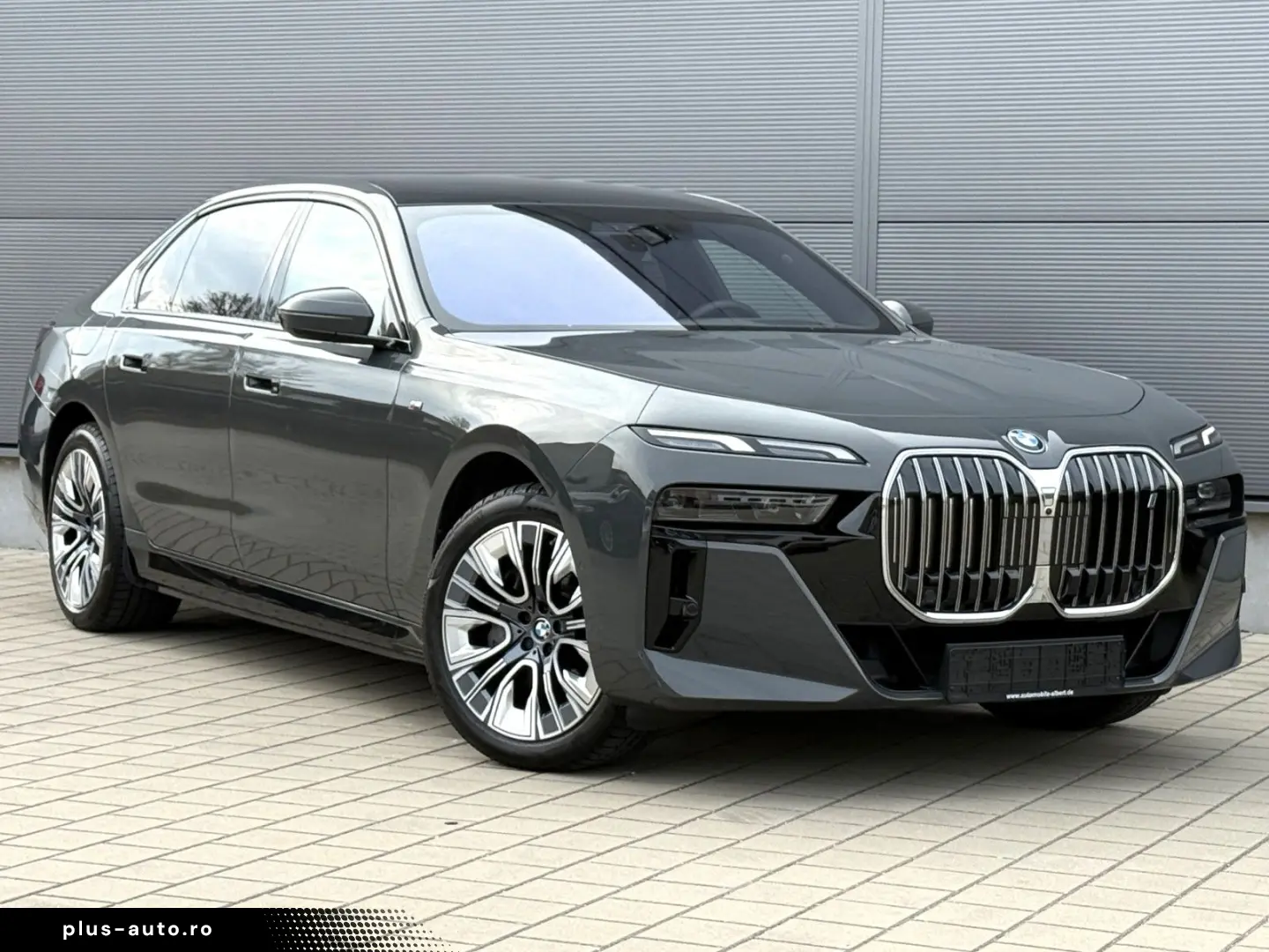 BMW i7 xDrive 60 M Sport Integral B&W Lounge Seating