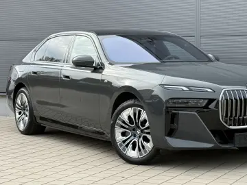 BMW i7 xDrive 60 M Sport Integral B&W Lounge Seating