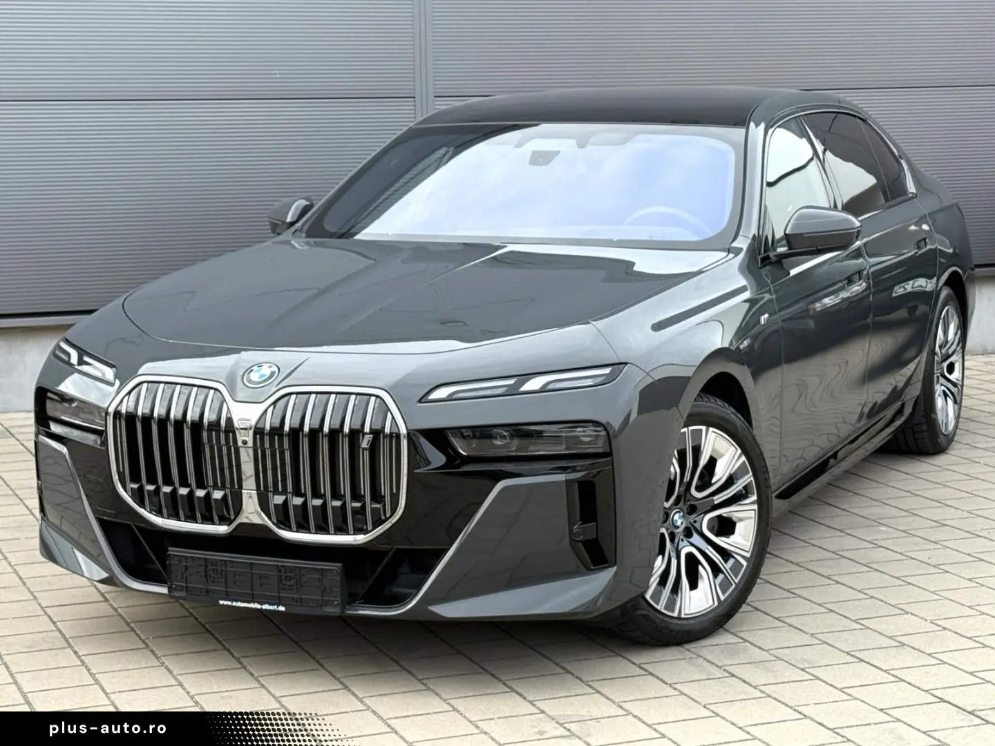 BMW i7 xDrive 60 M Sport Integral B&W Lounge Seating