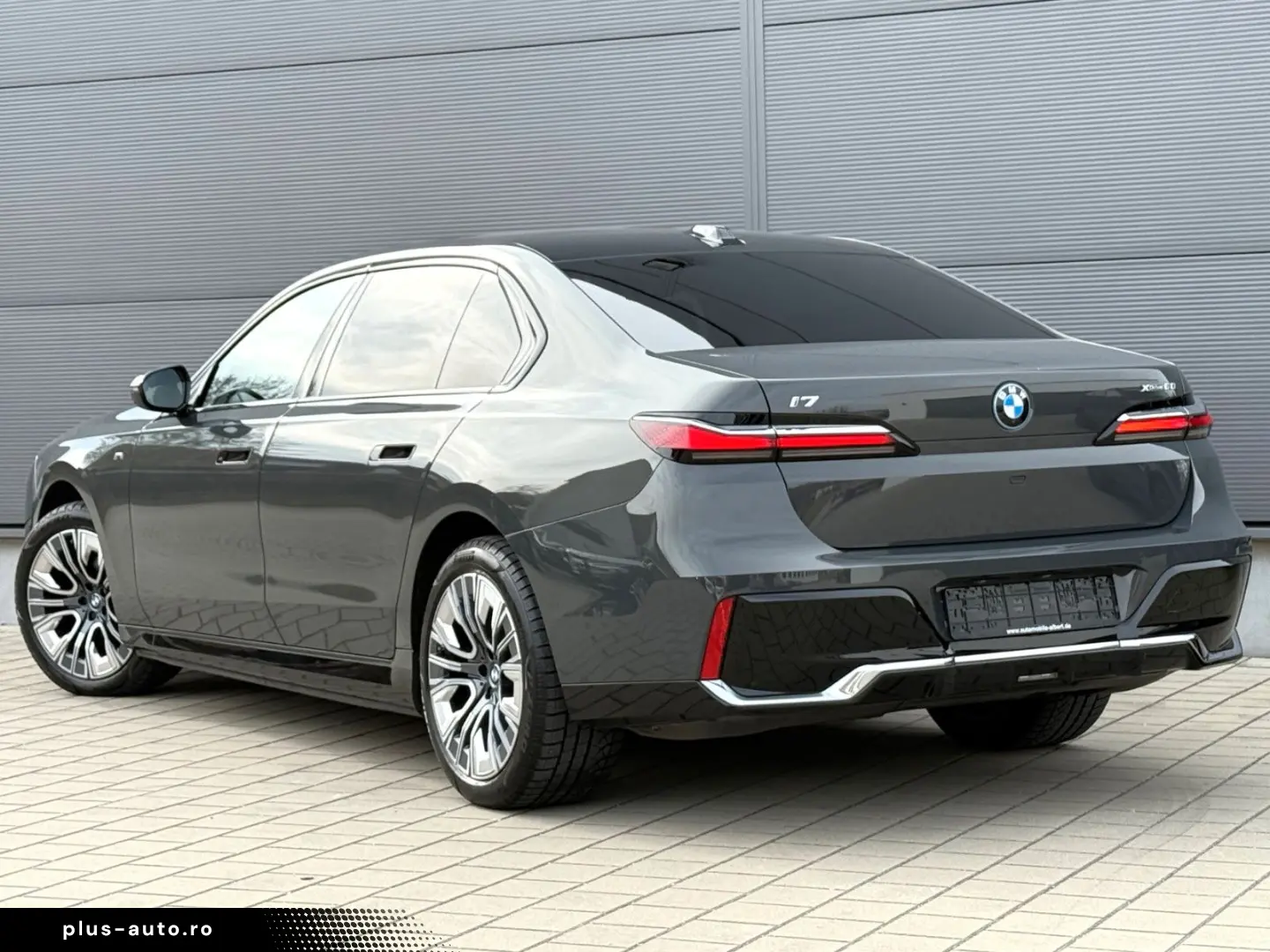 BMW i7 xDrive 60 M Sport Integral B&W Lounge Seating