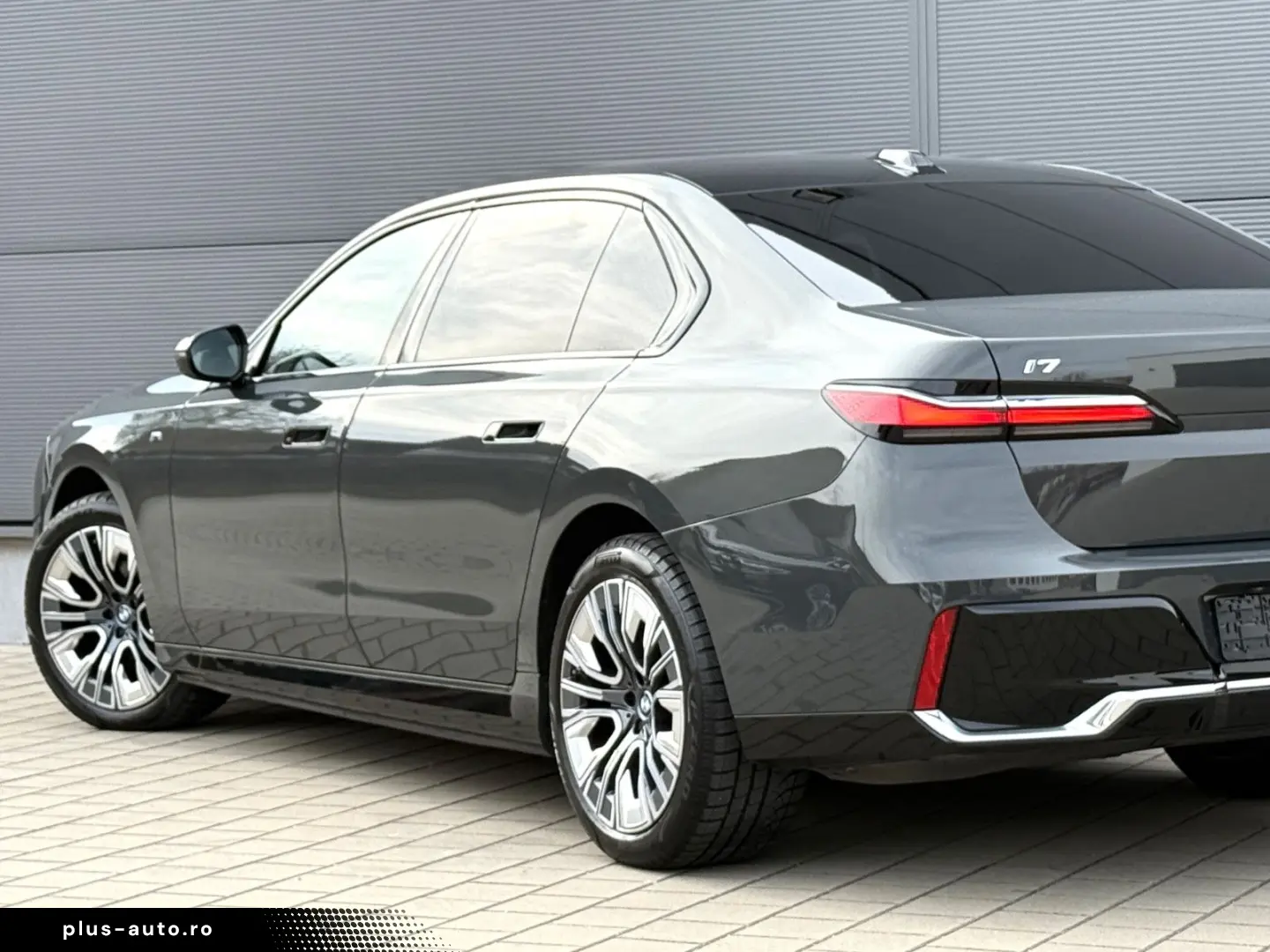 BMW i7 xDrive 60 M Sport Integral B&W Lounge Seating