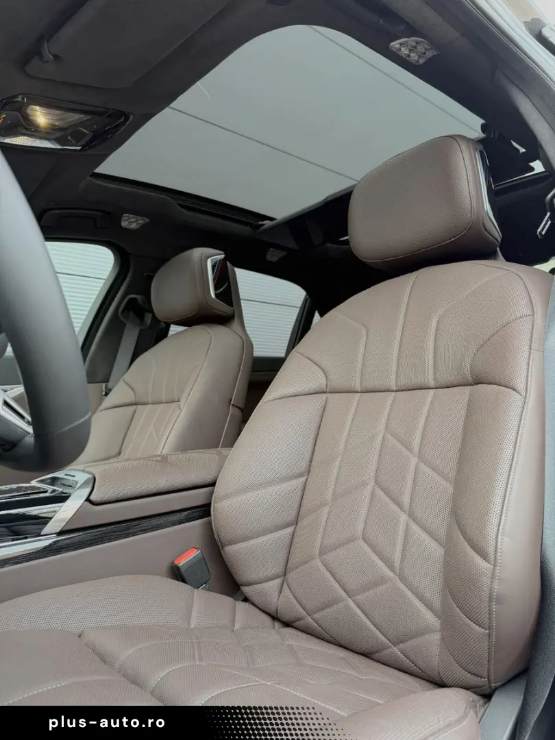 BMW i7 xDrive 60 M Sport Integral B&W Lounge Seating