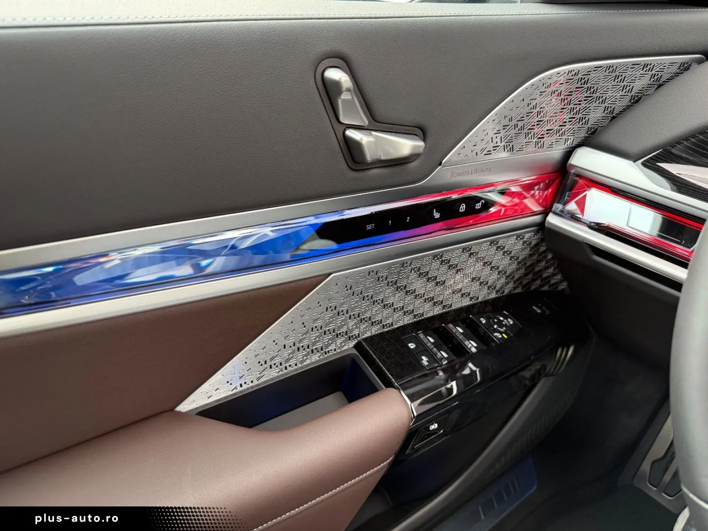 BMW i7 xDrive 60 M Sport Integral B&W Lounge Seating