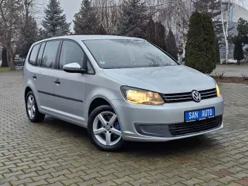 VW Touran 7 locuri 2011 1.6 TDI 105 CP euro 5