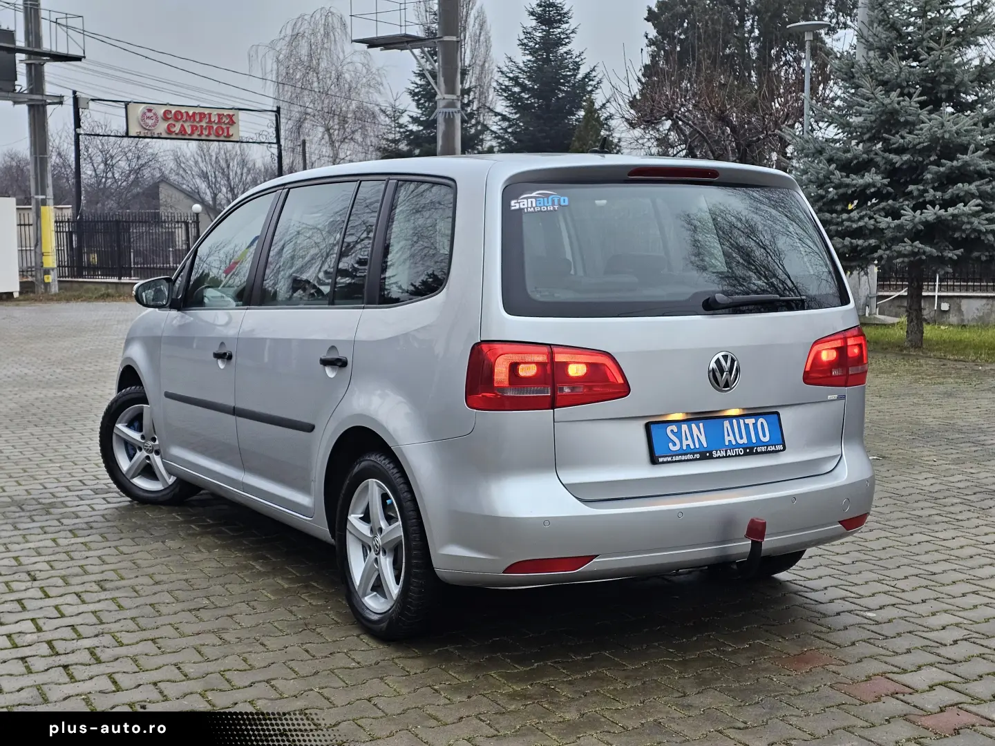 VW Touran 7 locuri 2011 1.6 TDI 105 CP euro 5