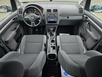 VW Touran 7 locuri 2011 1.6 TDI 105 CP euro 5