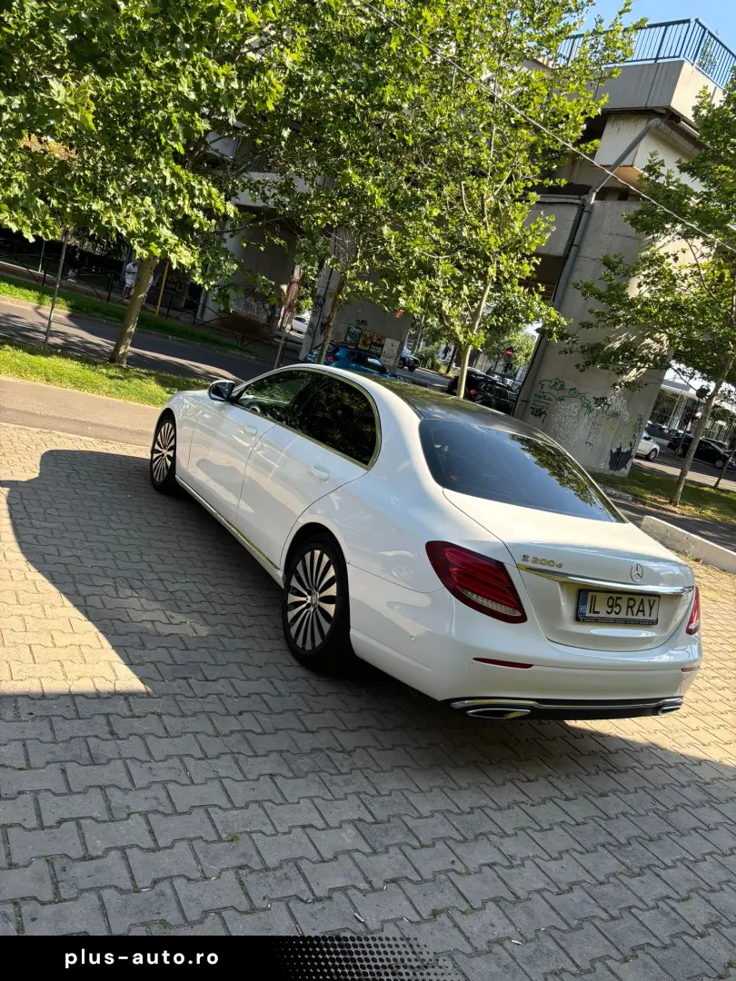 Mercedes-Benz E 200