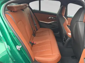 BMW M3 Competition Limousine Head-Up Harman Kardon