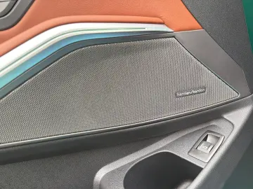 BMW M3 Competition Limousine Head-Up Harman Kardon