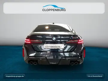 BMW M5 Limousine AHK Navi ACC SiKlima 0 5 %-Regelung