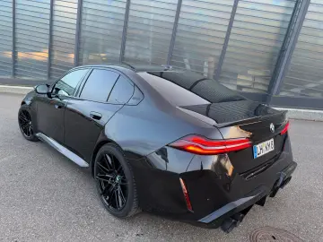 BMW M5 4.4 V8 xDrive BMW Garantie  NAP Abgas B&W