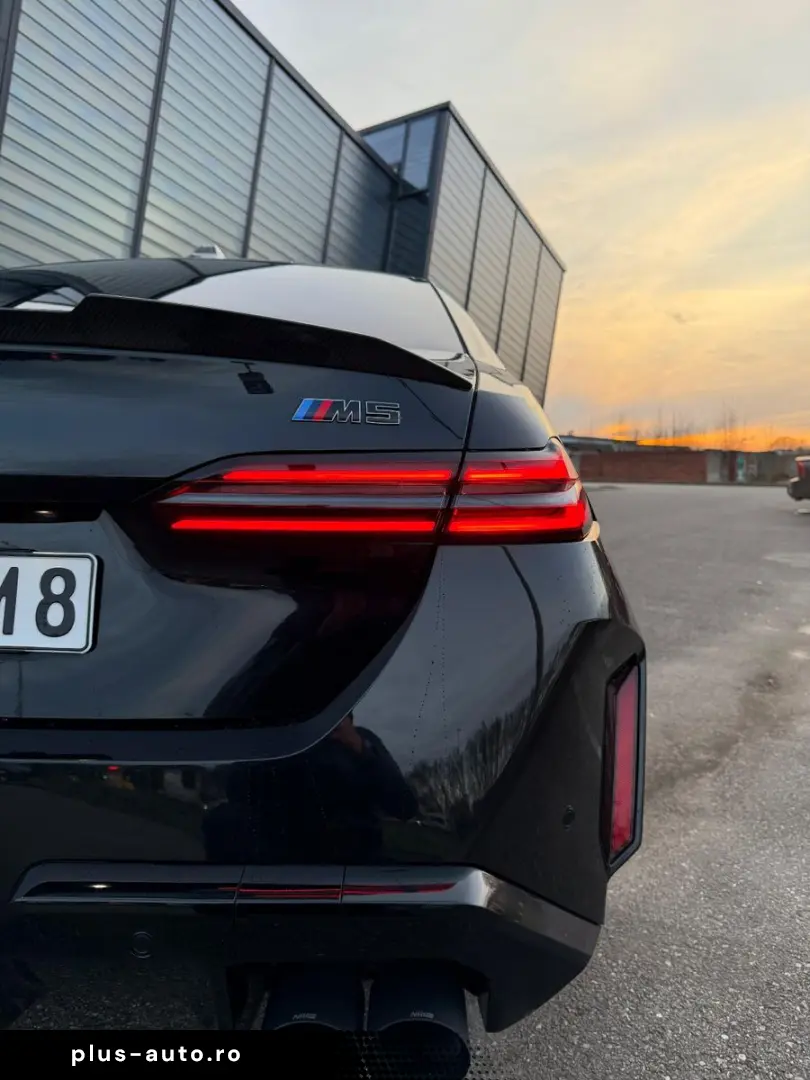 BMW M5 4.4 V8 xDrive BMW Garantie  NAP Abgas B&W