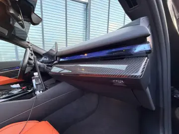 BMW M5 4.4 V8 xDrive BMW Garantie  NAP Abgas B&W